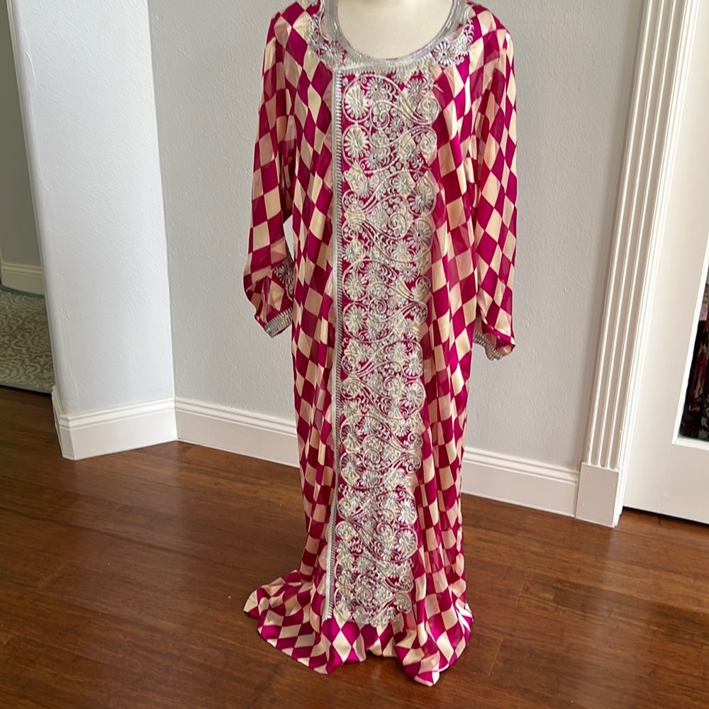 Sequin Long Caftan Fuchsia with White Print Size M/L